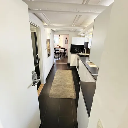 Апартаменты 130m2 Lux On The Pedestrian Street *